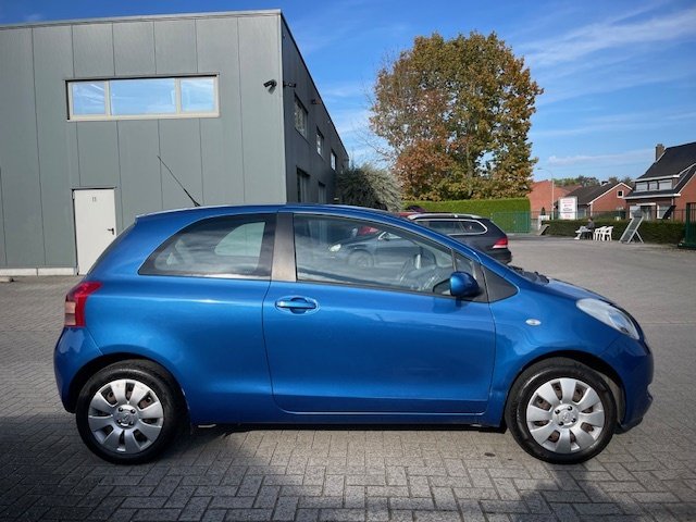 Photo de Toyota Yaris 1.0 VVT-i 