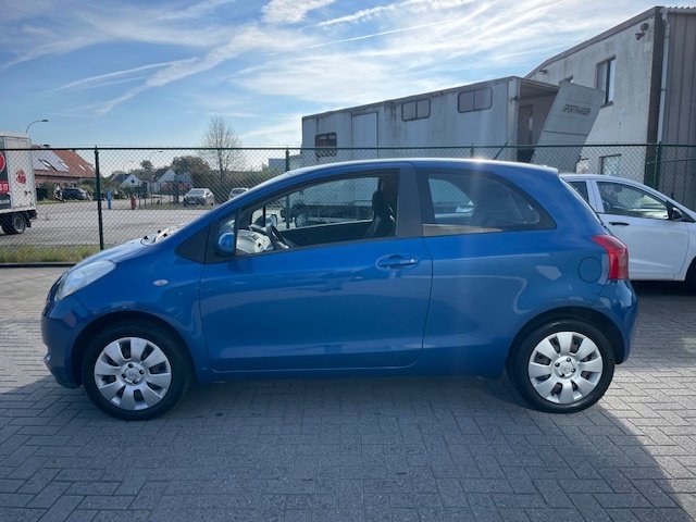 Photo de Toyota Yaris 1.0 VVT-i 