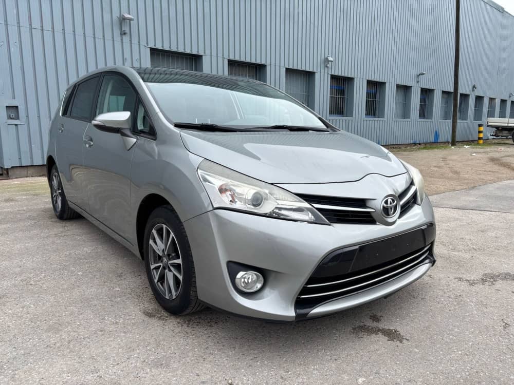 Photo de Toyota  Verso 1.6 VVT-i