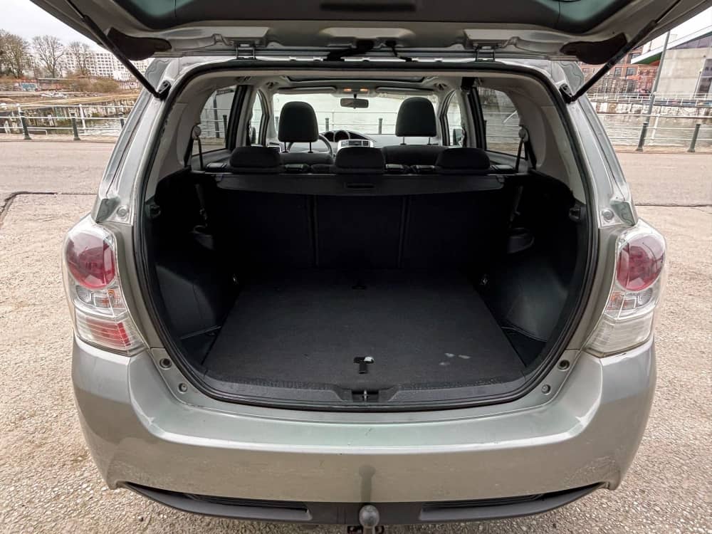 Photo de Toyota  Verso 1.6 VVT-i
