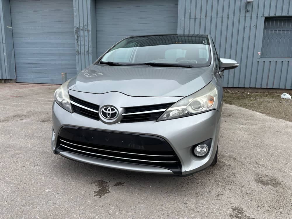 Photo de Toyota  Verso 1.6 VVT-i