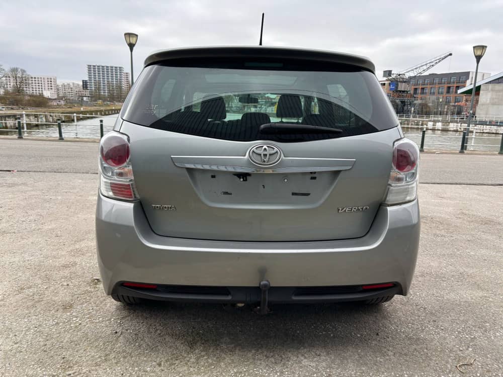 Photo de Toyota  Verso 1.6 VVT-i