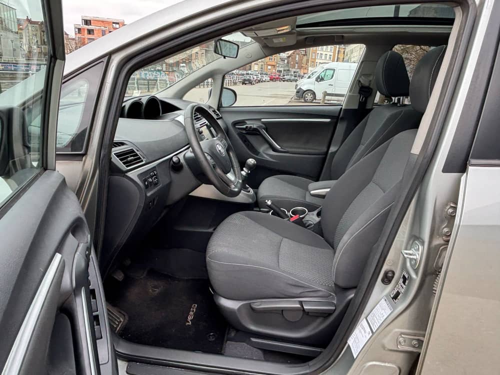 Photo de Toyota  Verso 1.6 VVT-i