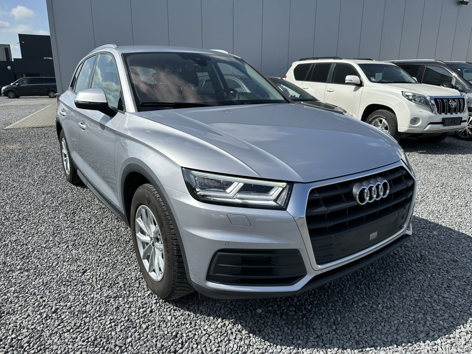 Audi  Q5 30 TDI Business