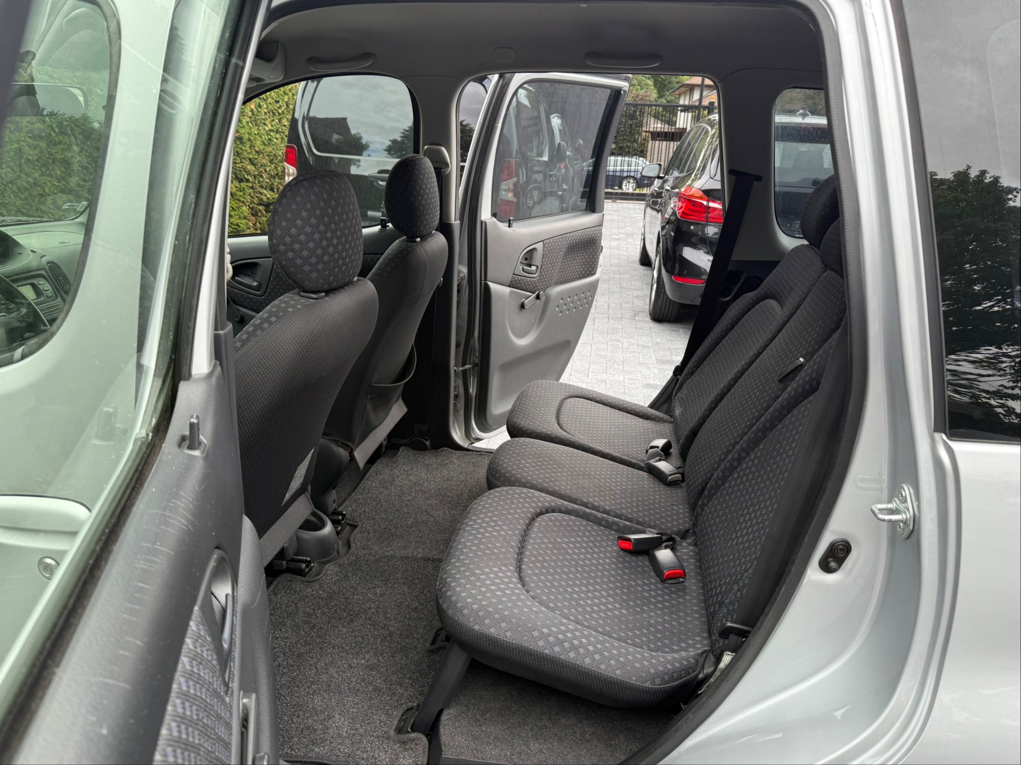 Photo de Toyota  Yaris Verso 1.3 